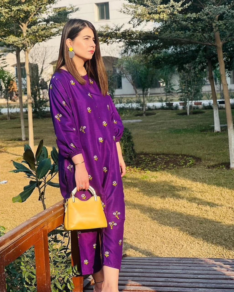 Wearing : Hania Amir , Dure Fishan And Many More Super Stars ✨